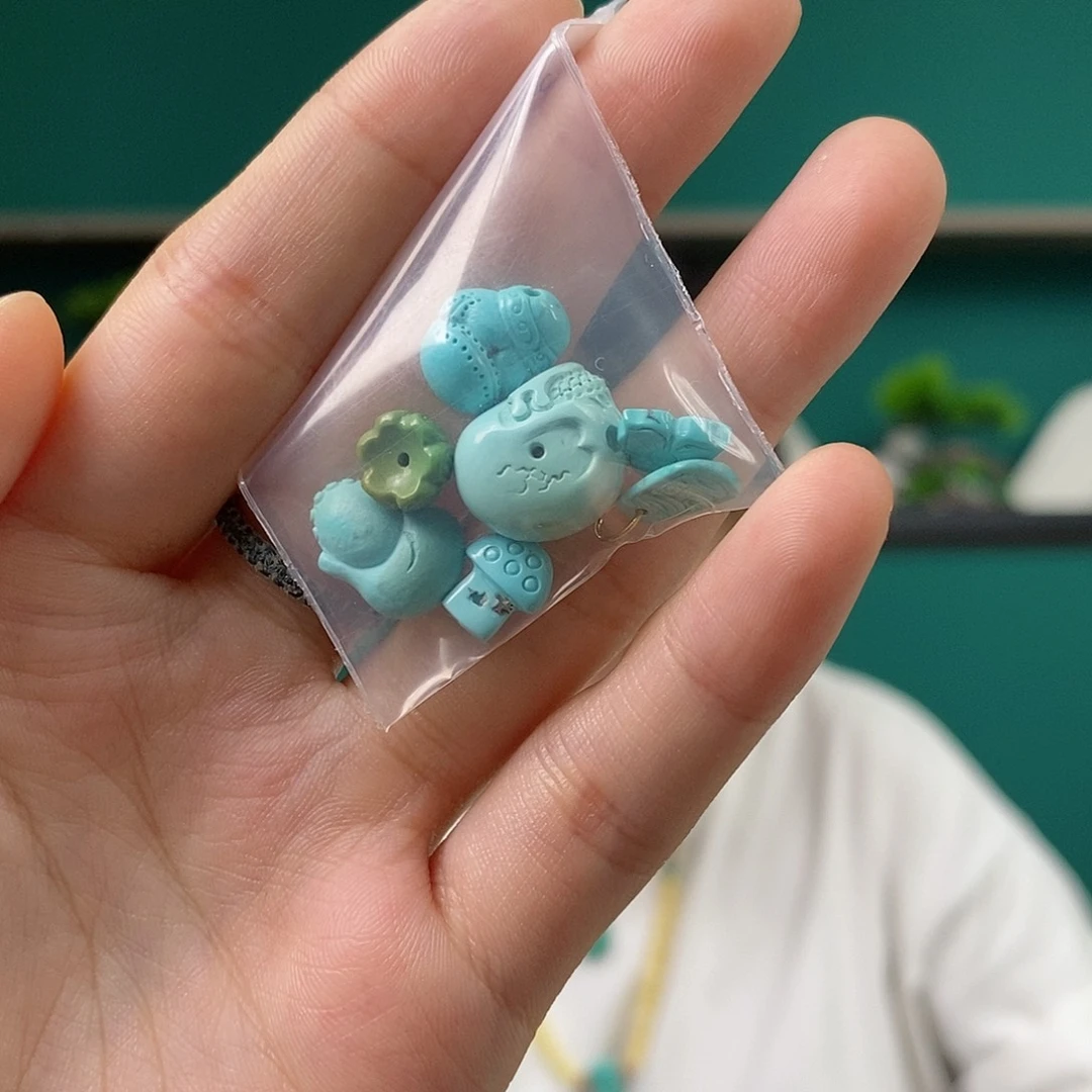 绿松石未镶嵌珠宝奇石