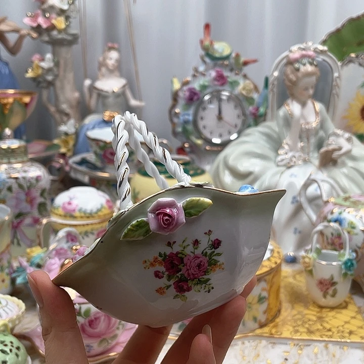 杯碟陶瓷摆件陶瓷