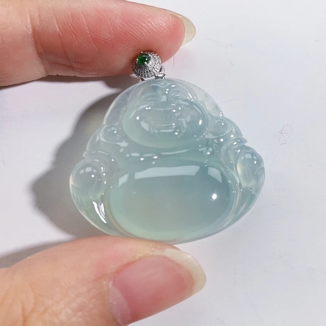 颈饰18K金镶嵌翡翠吊坠