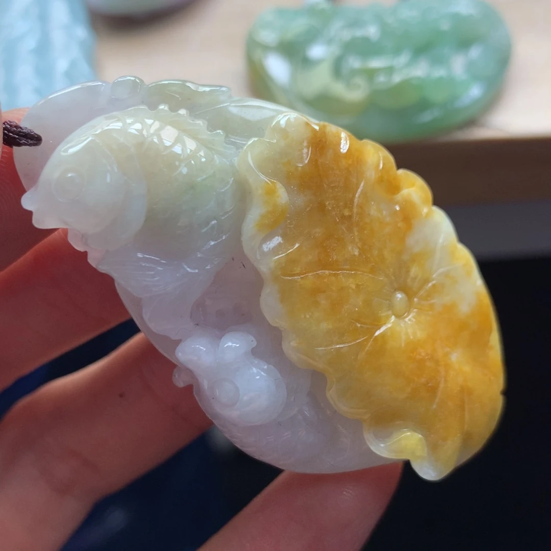 颈饰未镶嵌翡翠吊坠