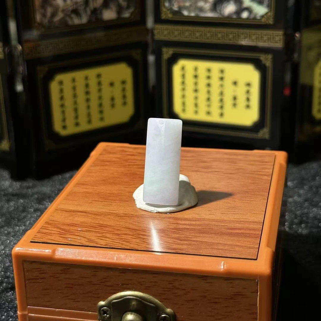 5007-天然翡翠-淡紫无事牌