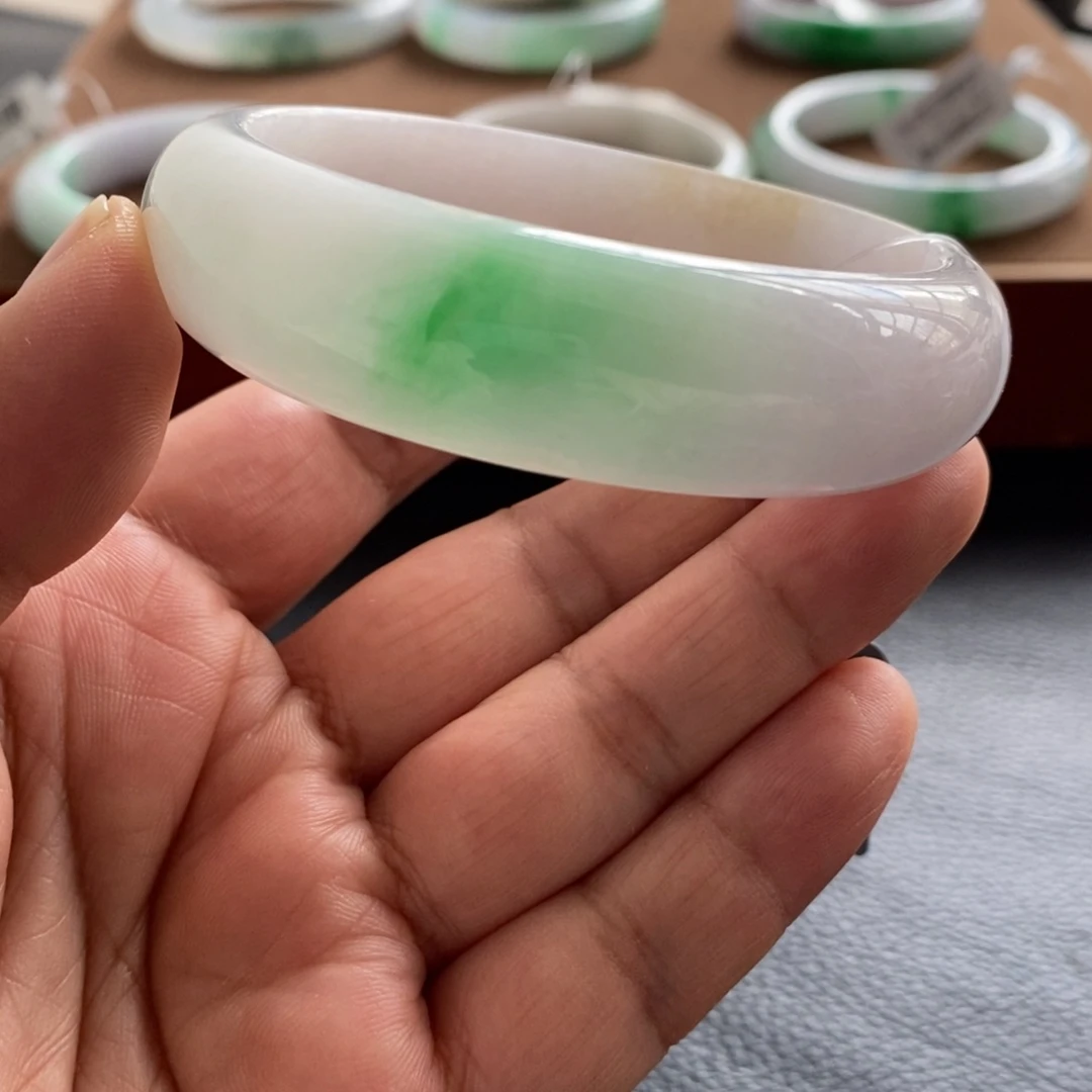 翡翠未镶嵌手镯天然翡翠手镯