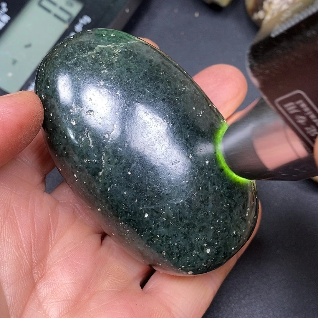 和田玉未镶嵌珠宝奇石