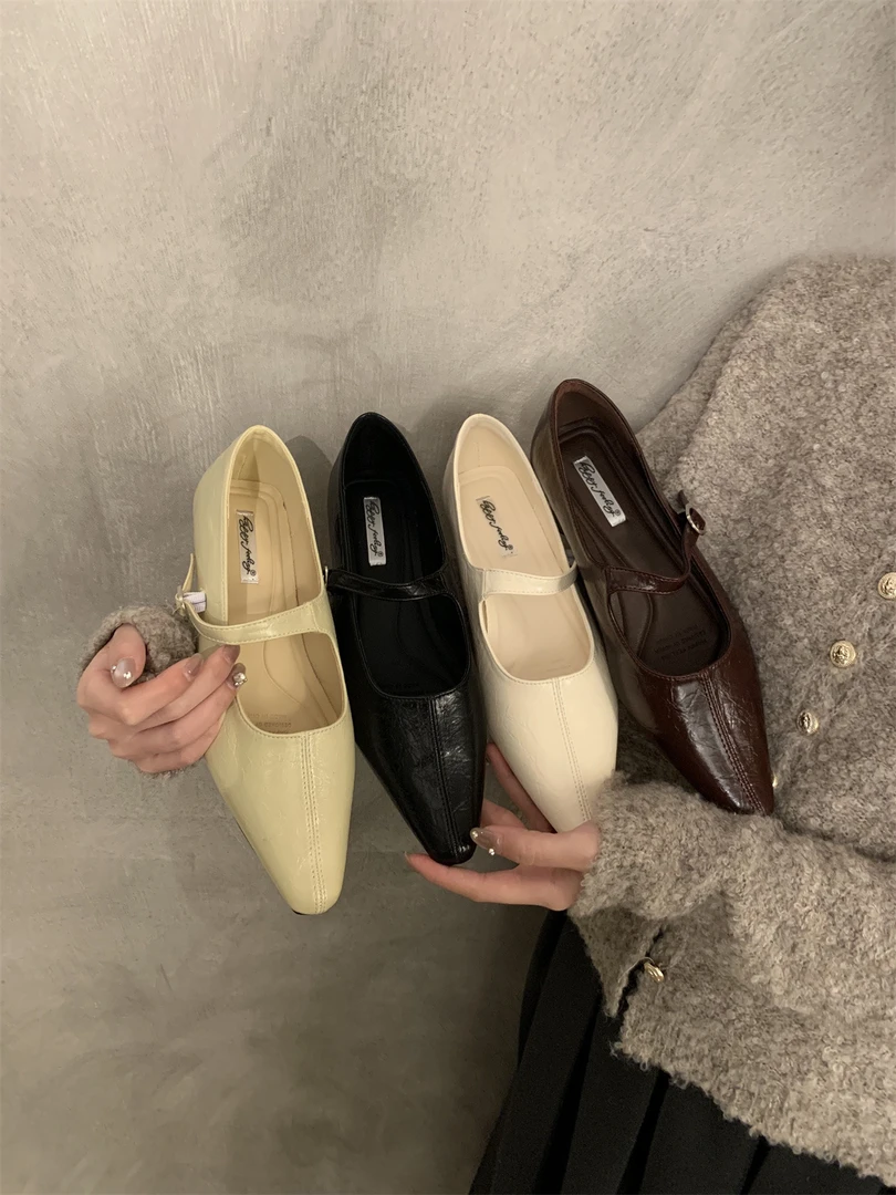 法式极简粗跟玛丽珍鞋浅口百搭温柔单鞋显瘦复古女鞋