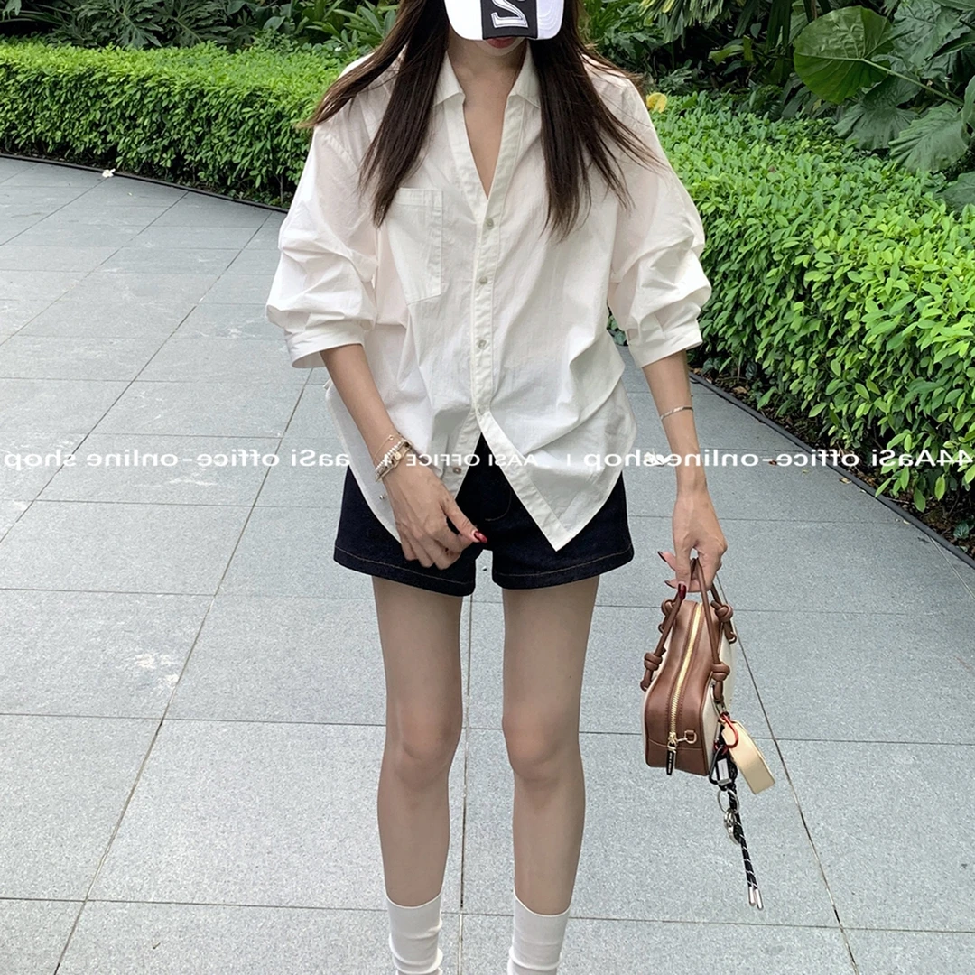 2025早秋新款口袋中袖衬衫女休闲宽松显瘦翻领设计感百搭收腰上衣