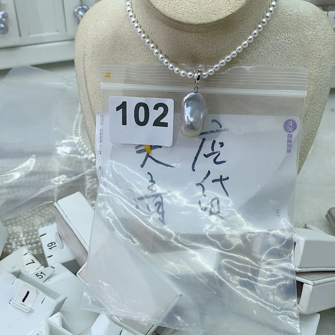 淡水珍珠颈饰合金
