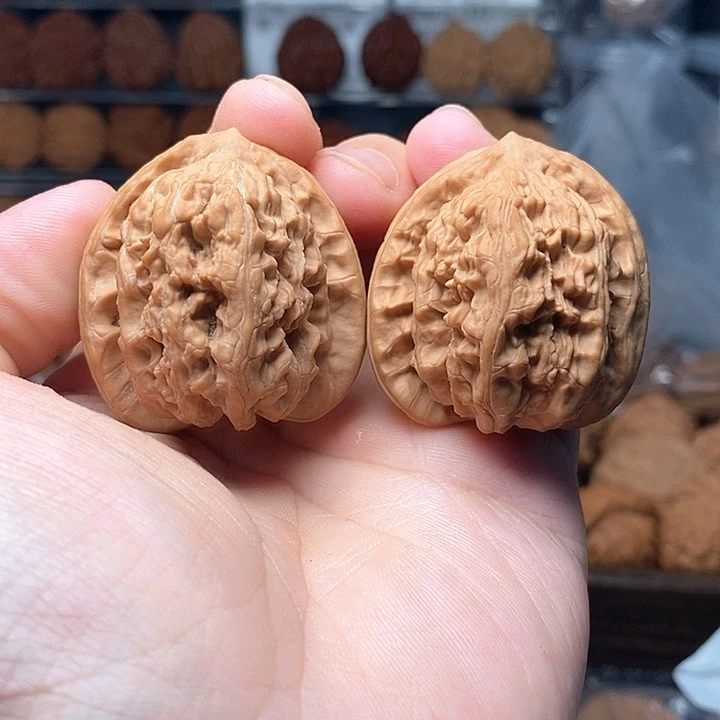 1文玩核桃蚂蚁沟38-221