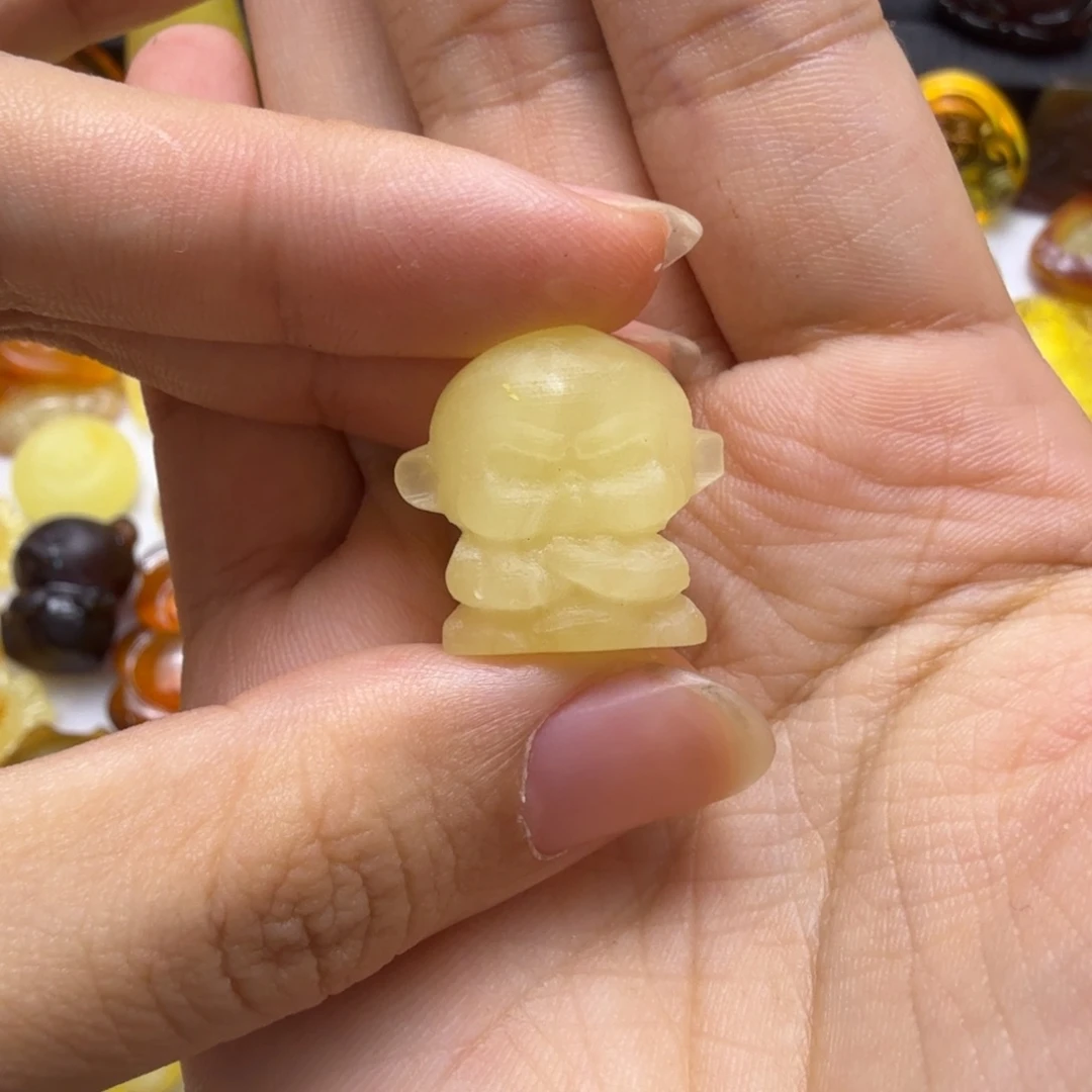 蜜蜡未镶嵌珠宝奇石