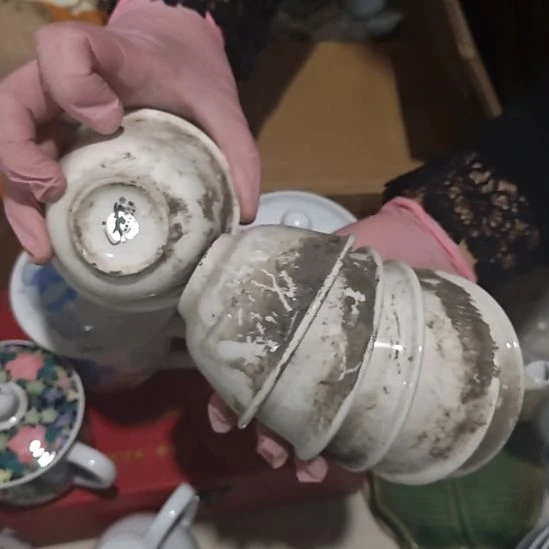 茶盏陶瓷盘子碗啥都有