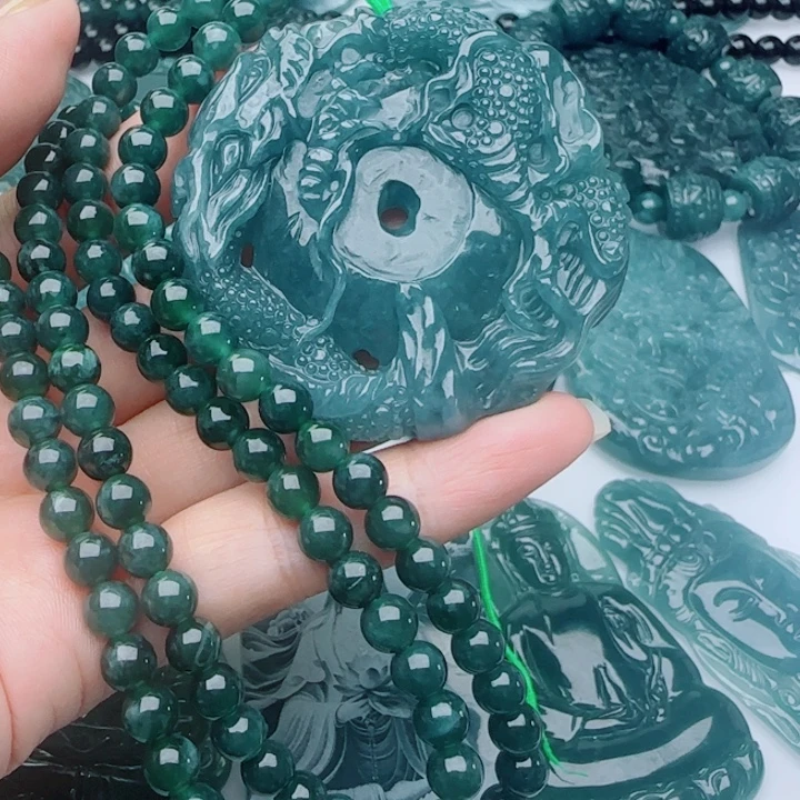 翡翠未镶嵌颈饰多样性发货天然A货翡翠