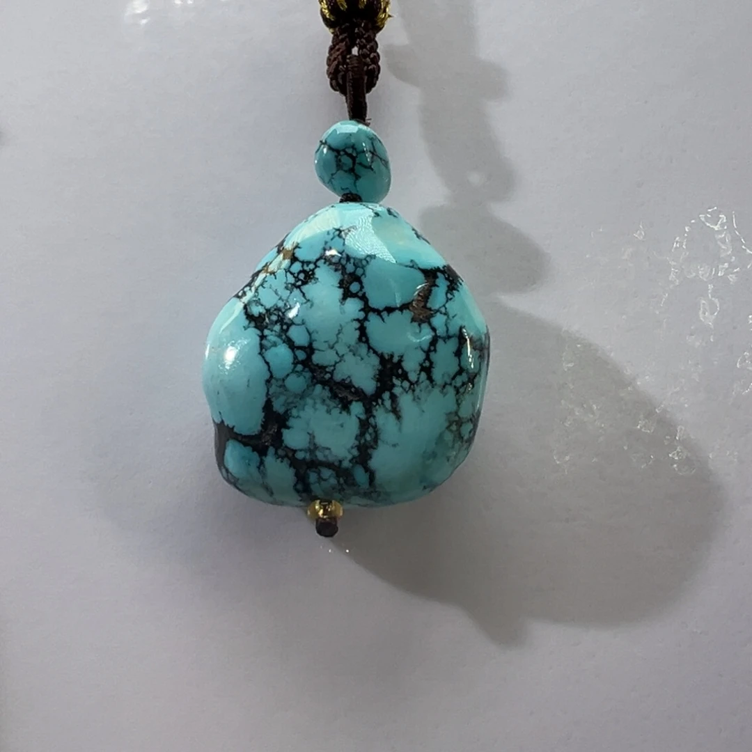 绿松石未镶嵌挂件