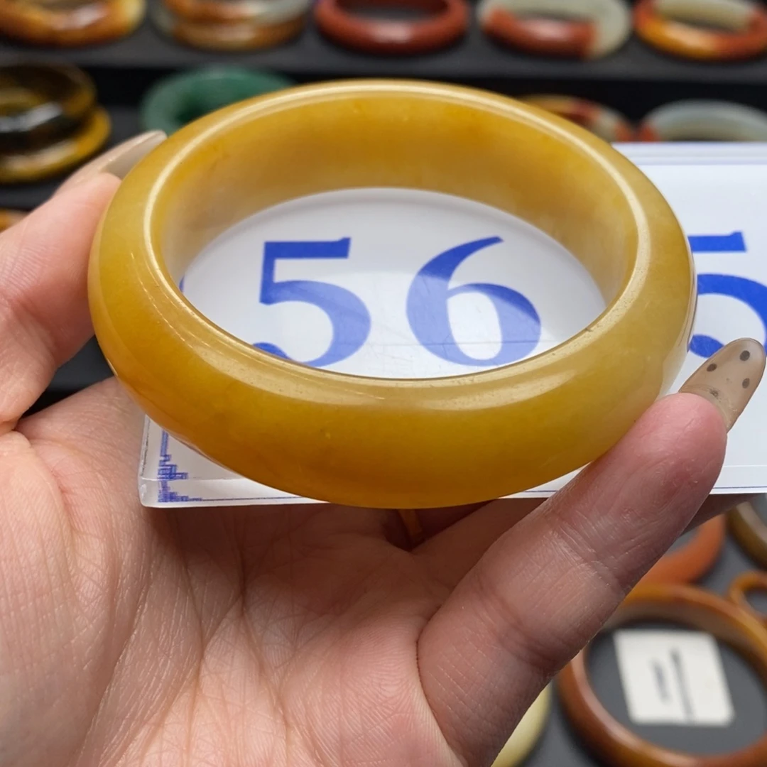 石英质玉（黄龙玉）手镯未镶嵌