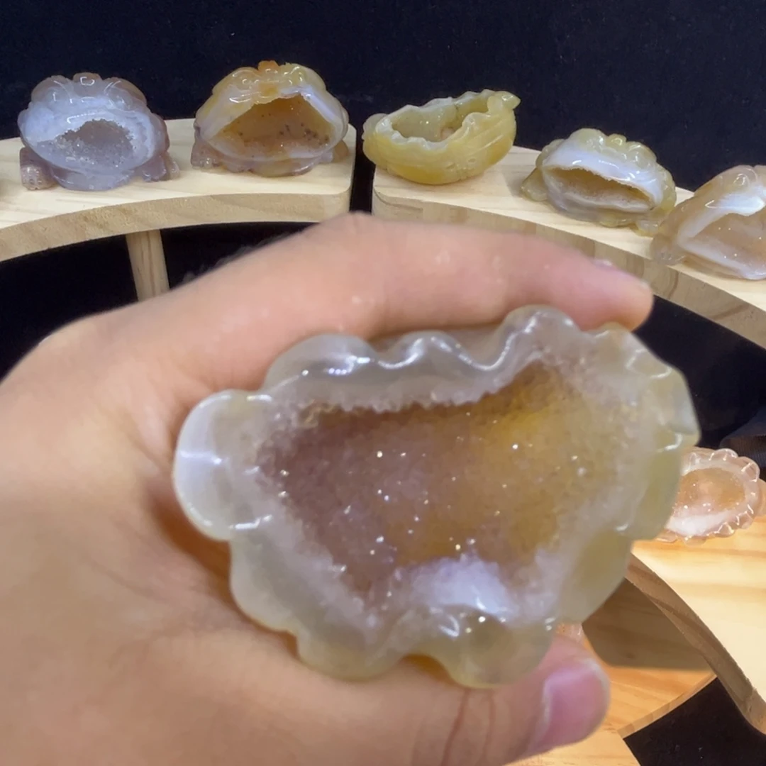 玛瑙/玉髓未镶嵌水晶摆件