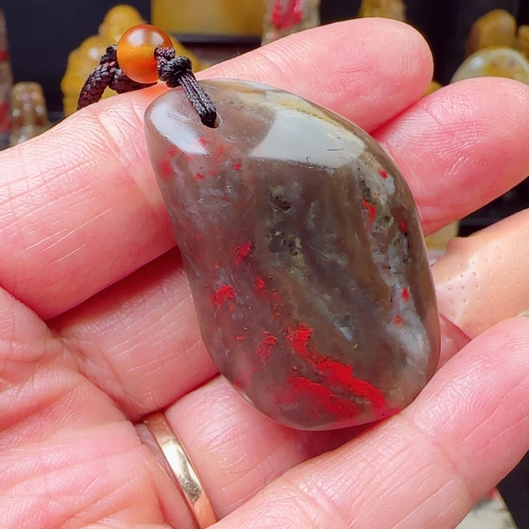 昌化石昌化鸡血石