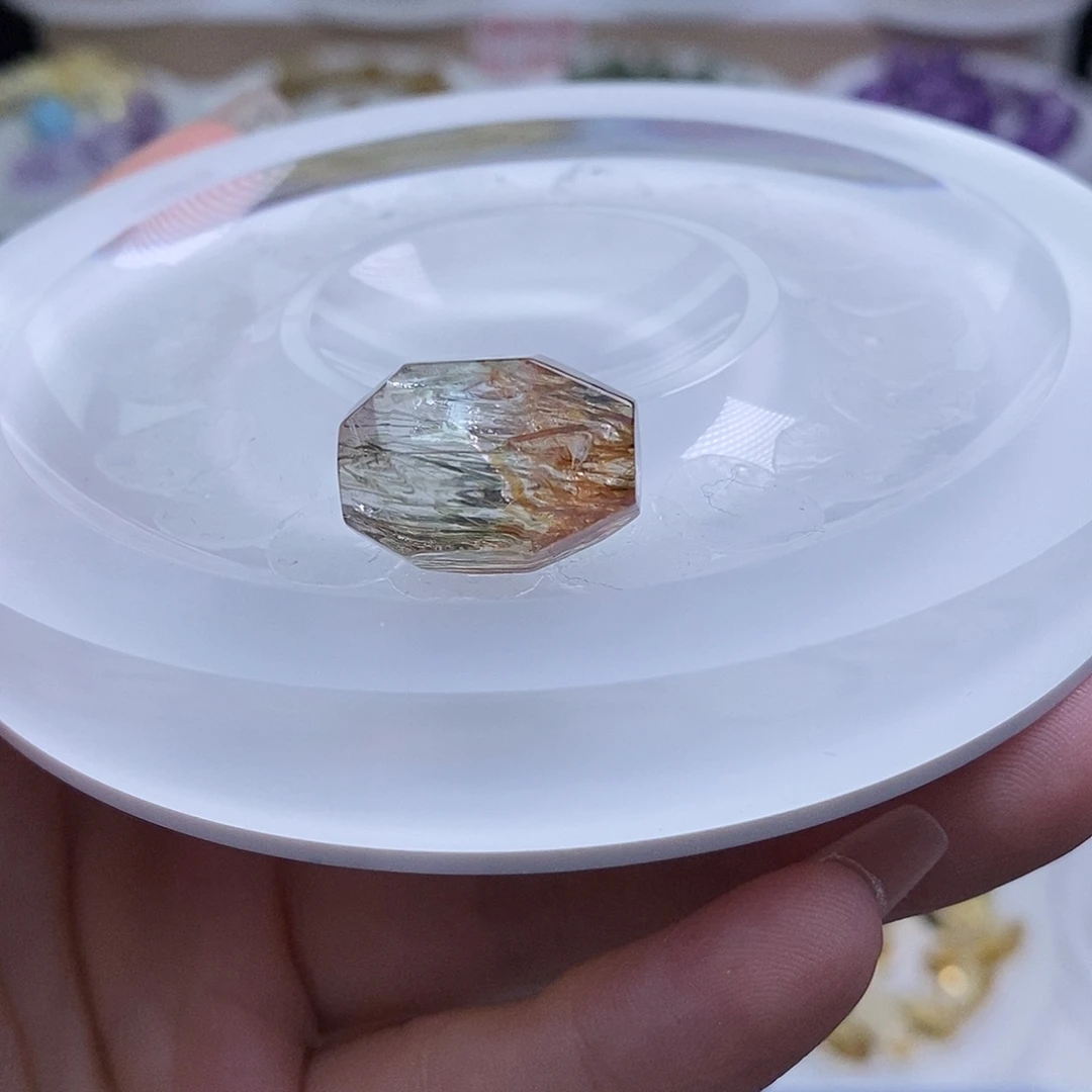 水晶手链未镶嵌T****?