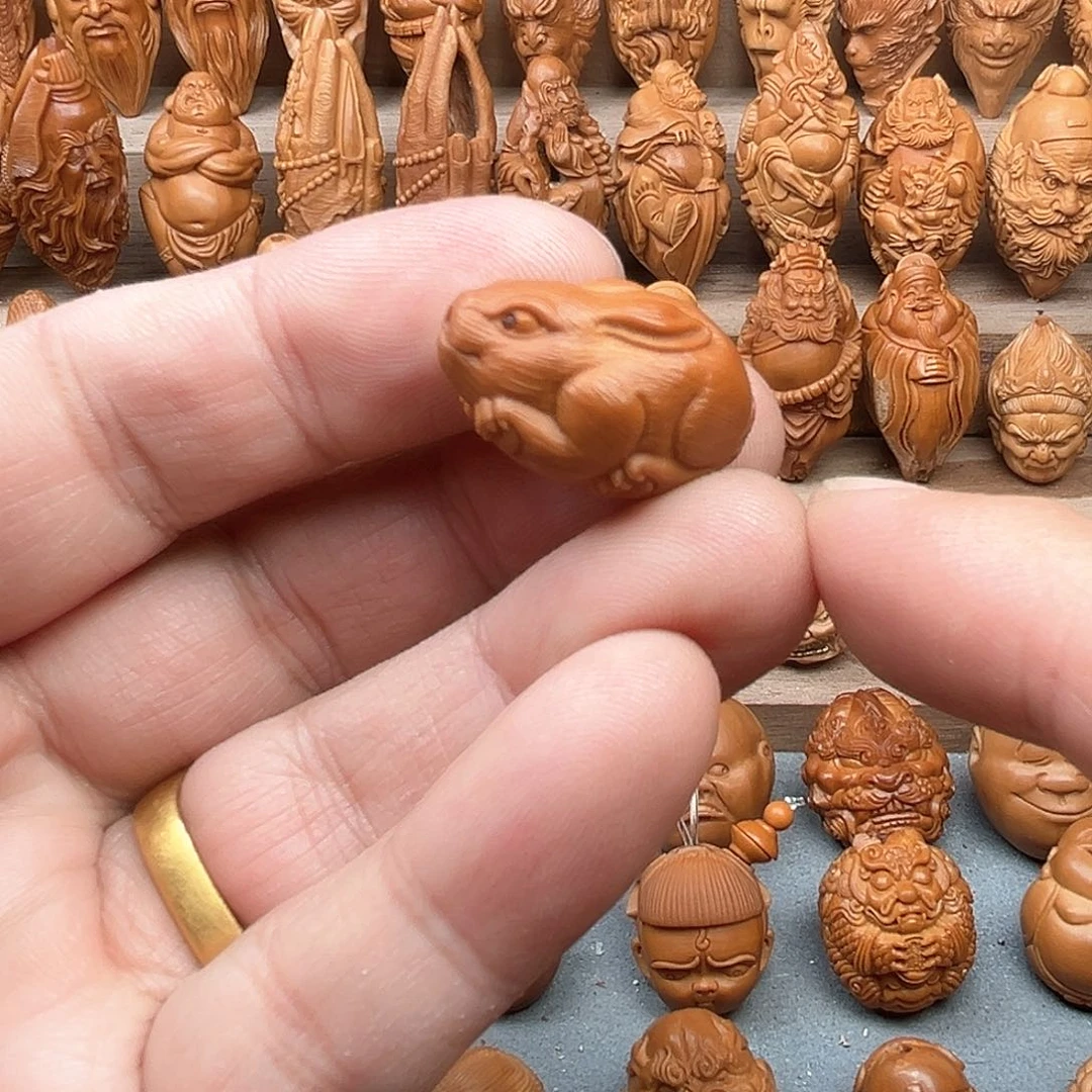 橄榄核吊坠17兔子福利