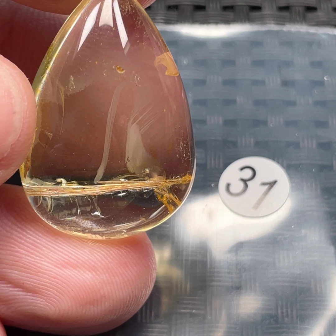 【闪购商品】颈饰未镶嵌水晶?