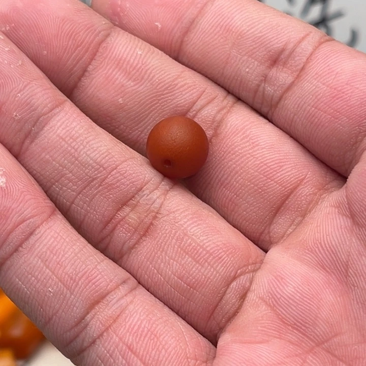 素***暖琥珀未镶嵌裸石蜜蜡圆珠