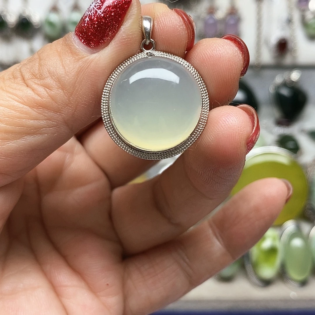 银S925镶嵌蛇纹石玉吊坠