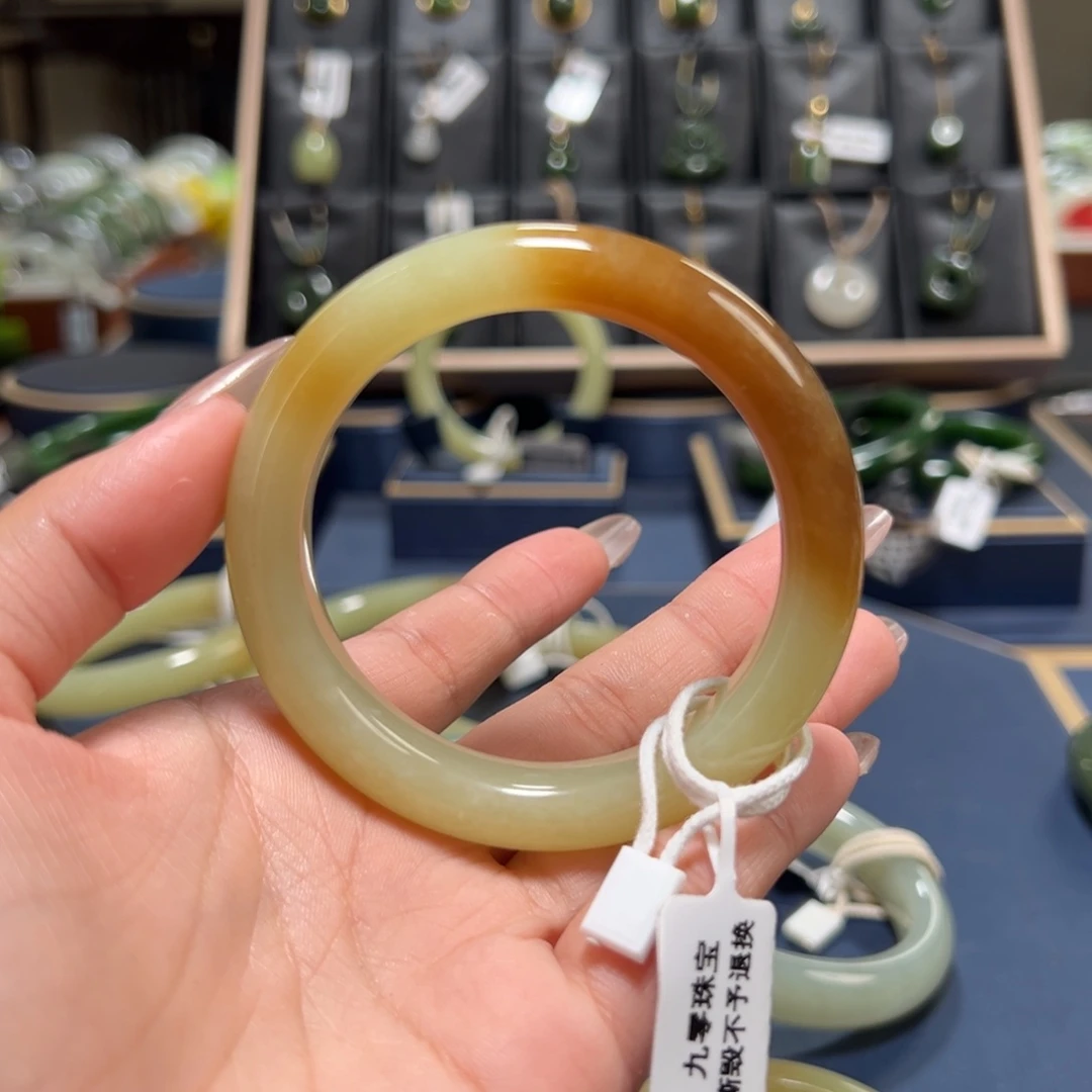 未镶嵌手镯和田玉A0081-52