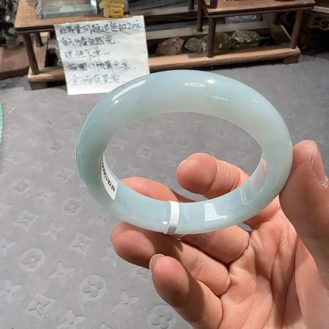 翡翠未镶嵌手镯51.5圈口