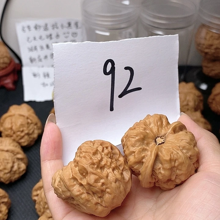 悟***空文玩核桃吊坠我也是一天
