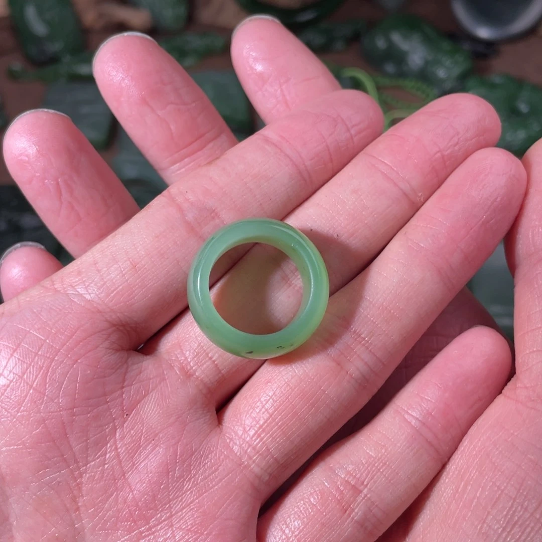 和田玉（碧玉）未镶嵌颈饰