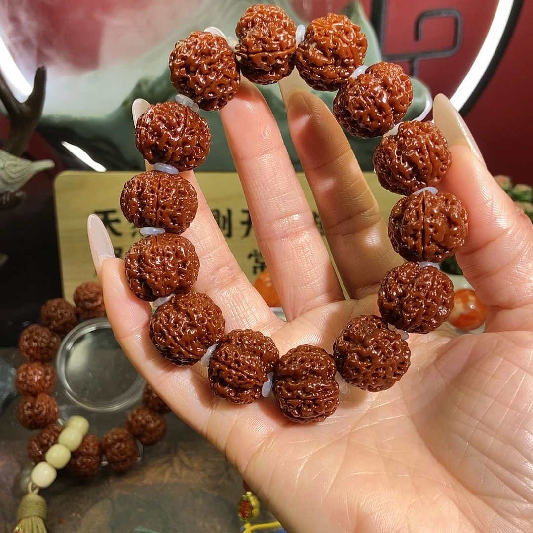 金刚菩提吊坠520素。         