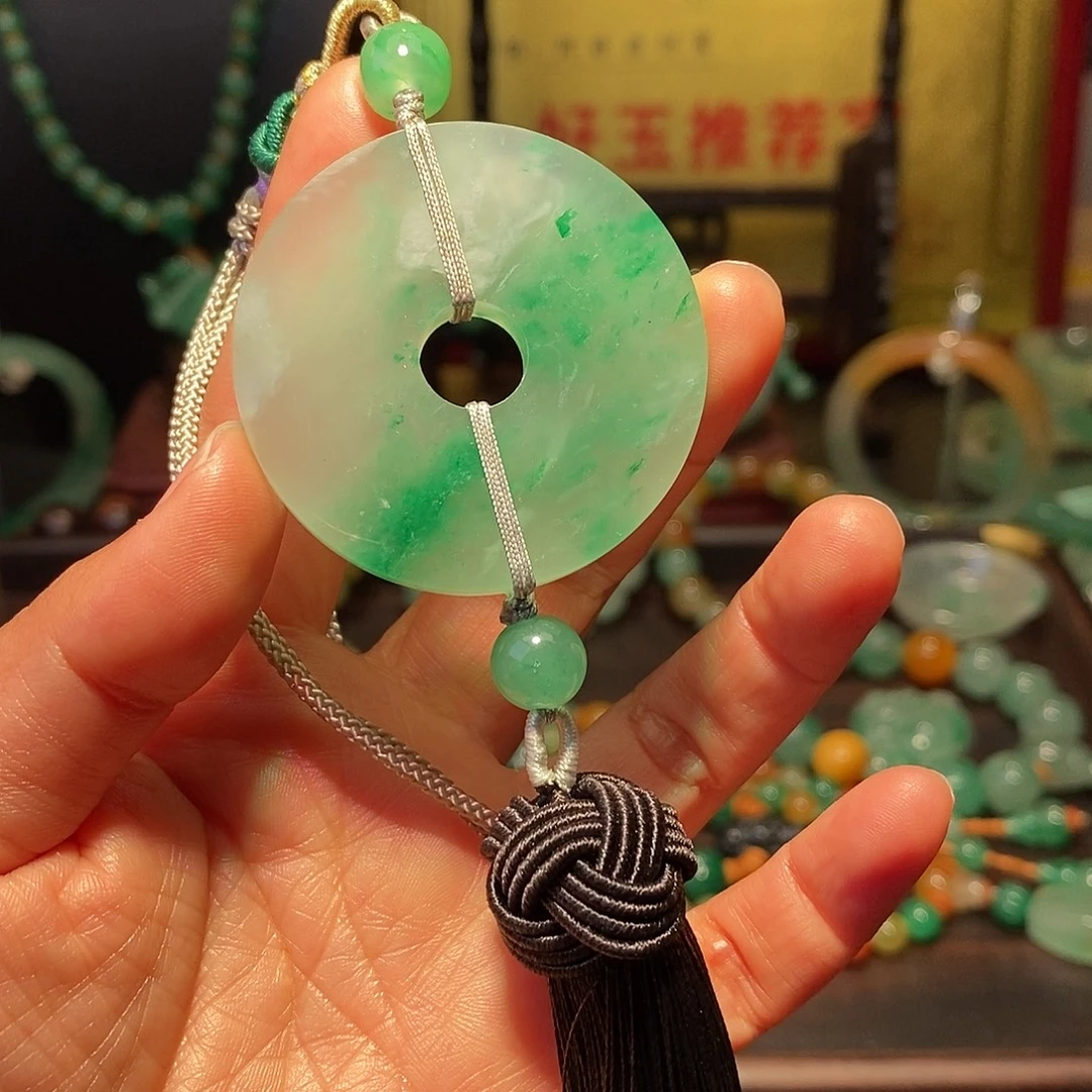 石英质玉未镶嵌挂件