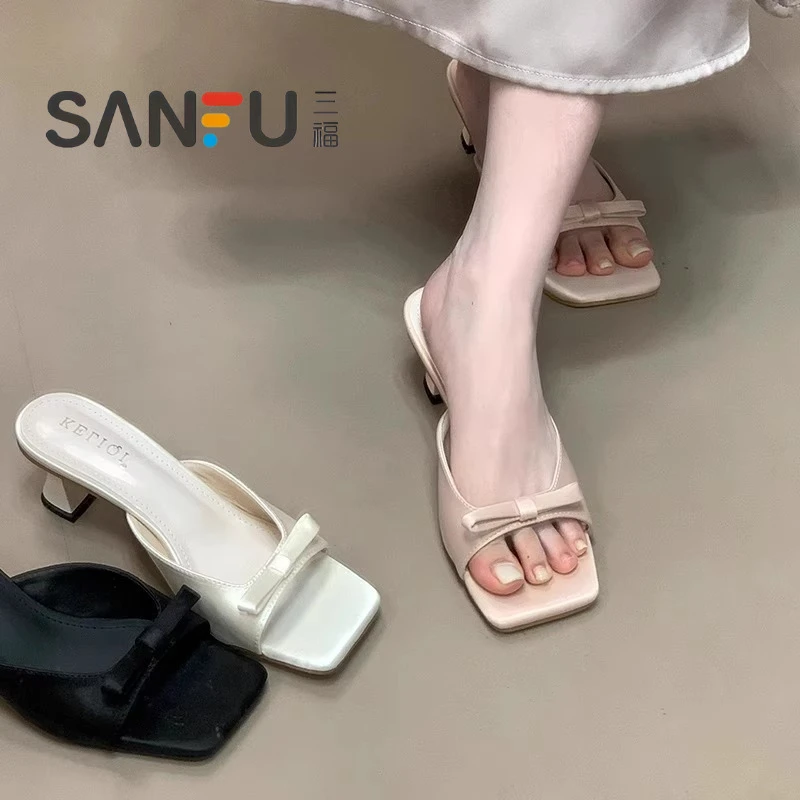 三福网红纯色蝴蝶结细跟带跟2025夏款凉鞋凉拖鞋露趾时装凉鞋粗跟