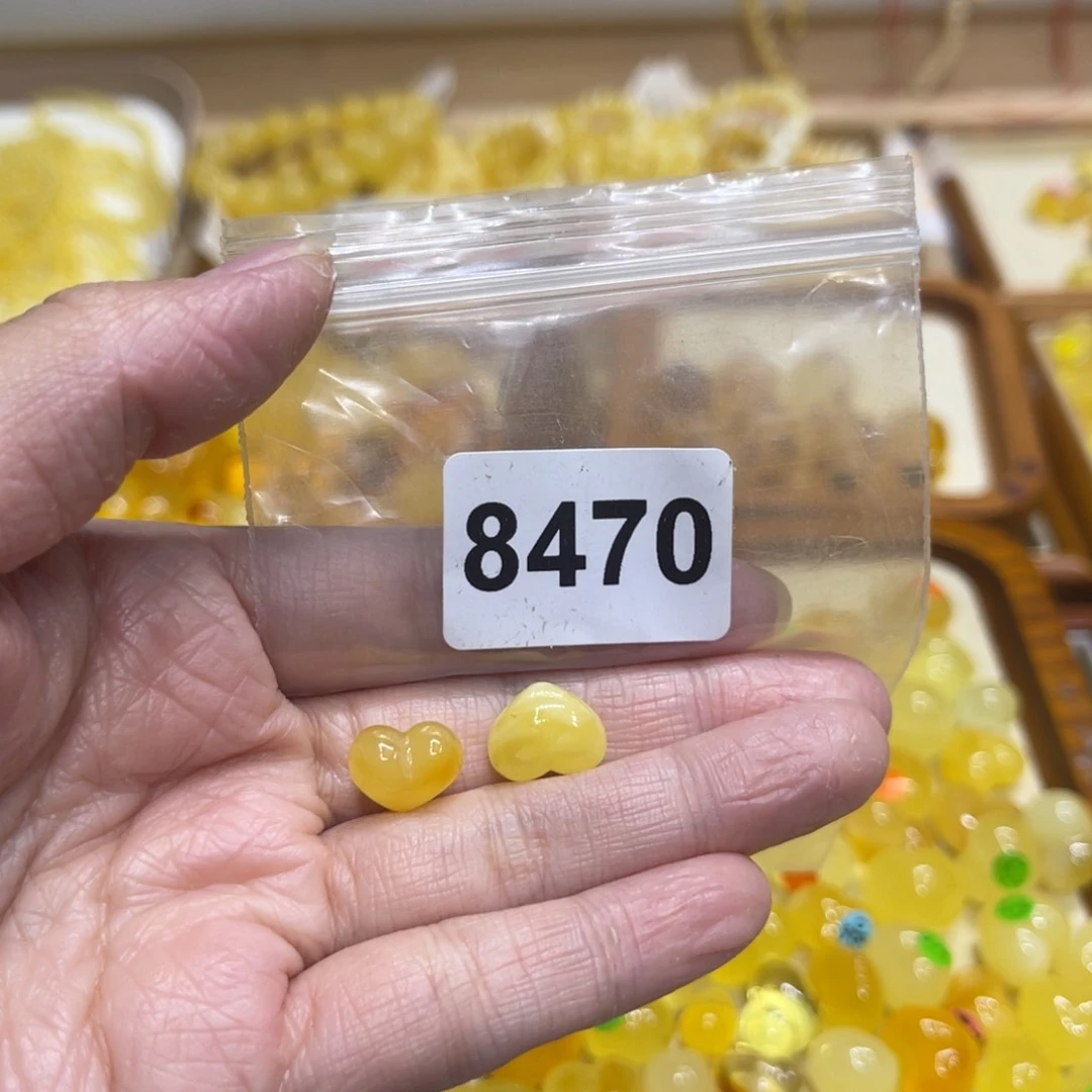 未镶嵌颈饰琥珀蜜蜡