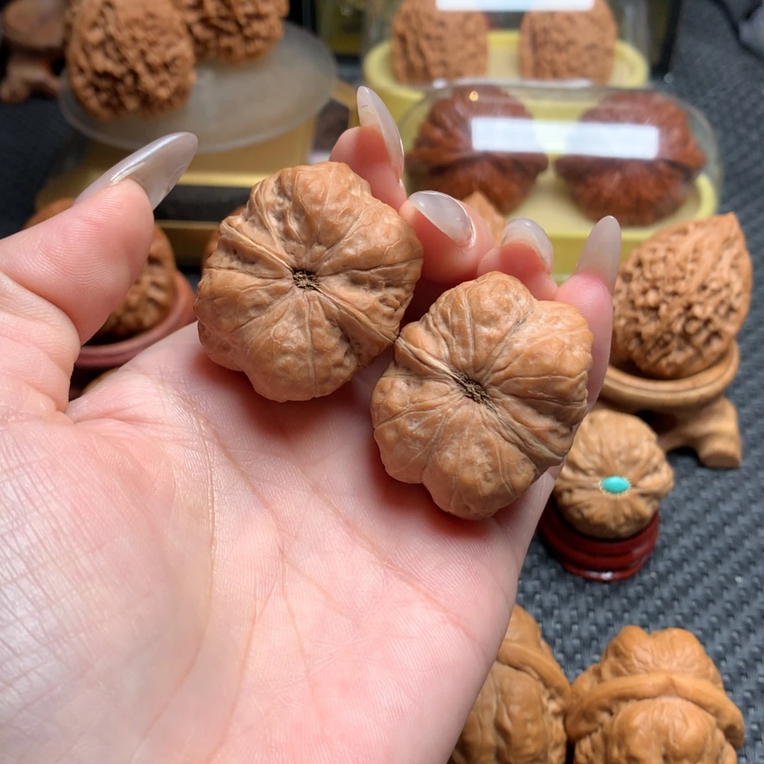 观****把件文玩核桃36.5玉蟾