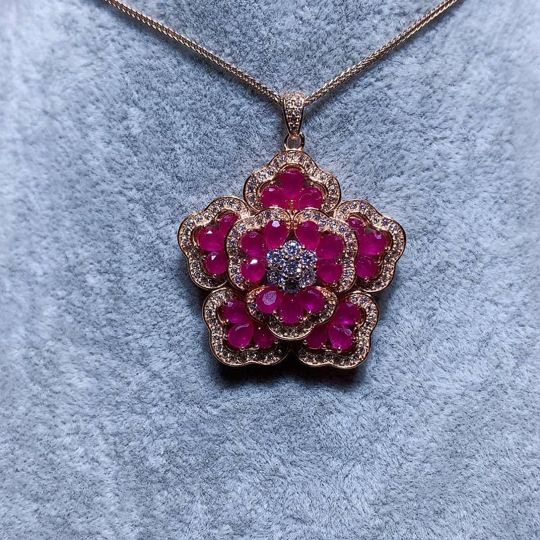 吊坠(赠链)红宝石银S925镶嵌