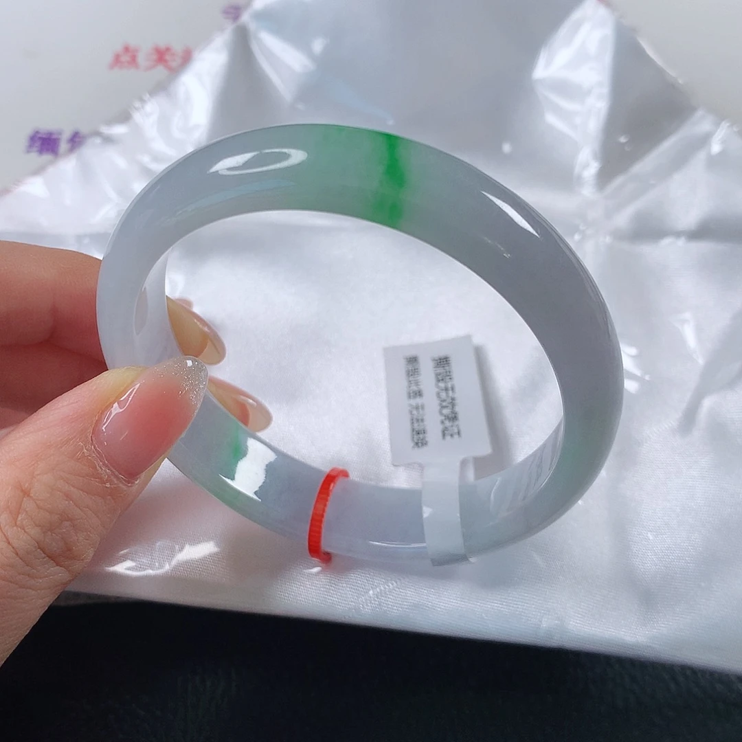 翡翠手镯未镶嵌 正圈①④⑧