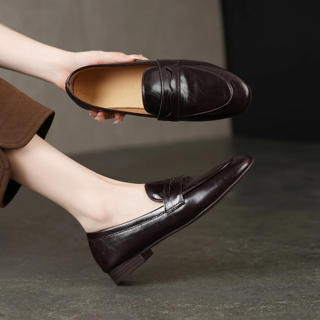 2025年秋季新款英伦风乐福鞋女粗跟复古百搭矮跟单鞋软底小皮鞋女