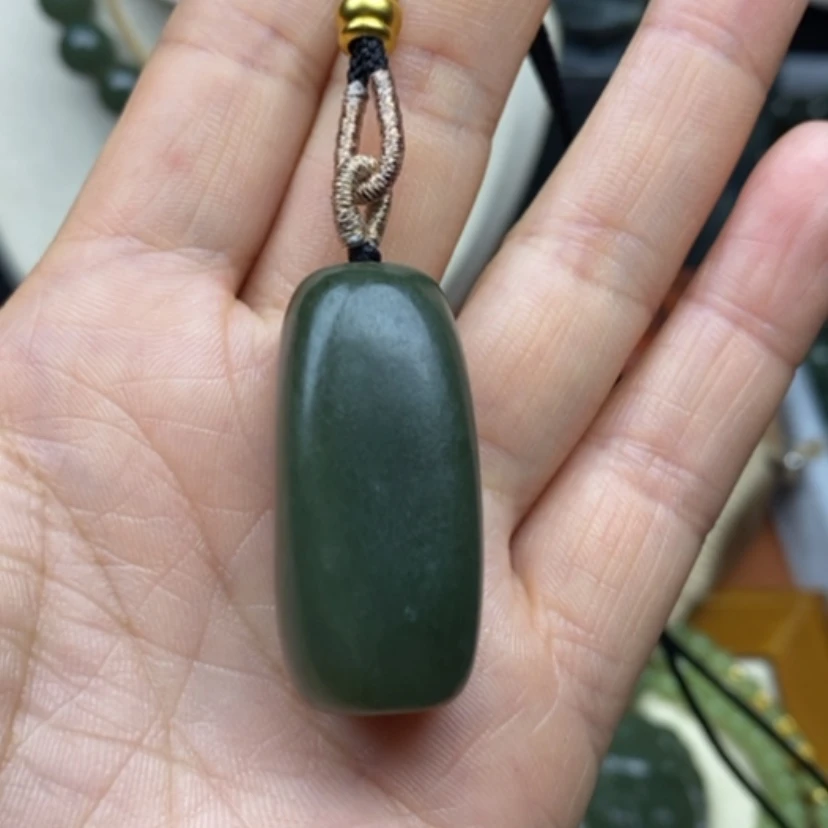 【闪购商品】未镶嵌岫岩河磨玉（透闪石质玉）挂件