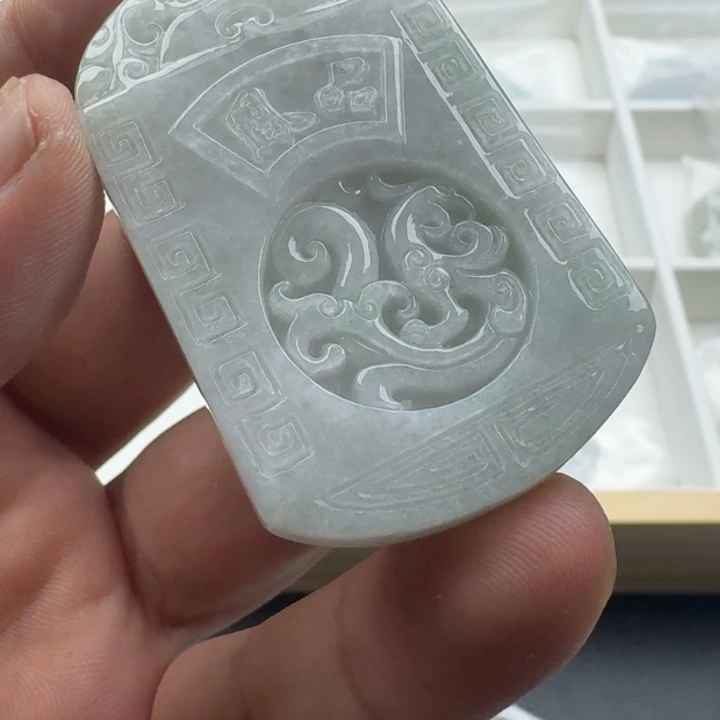 翡翠未镶嵌吊坠(不含链)氿*