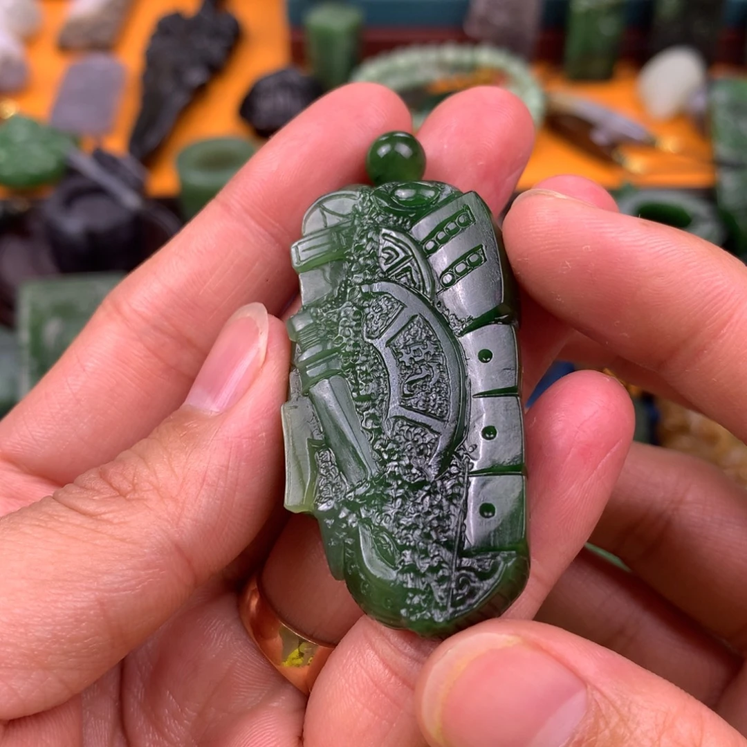 和田玉未镶嵌颈饰