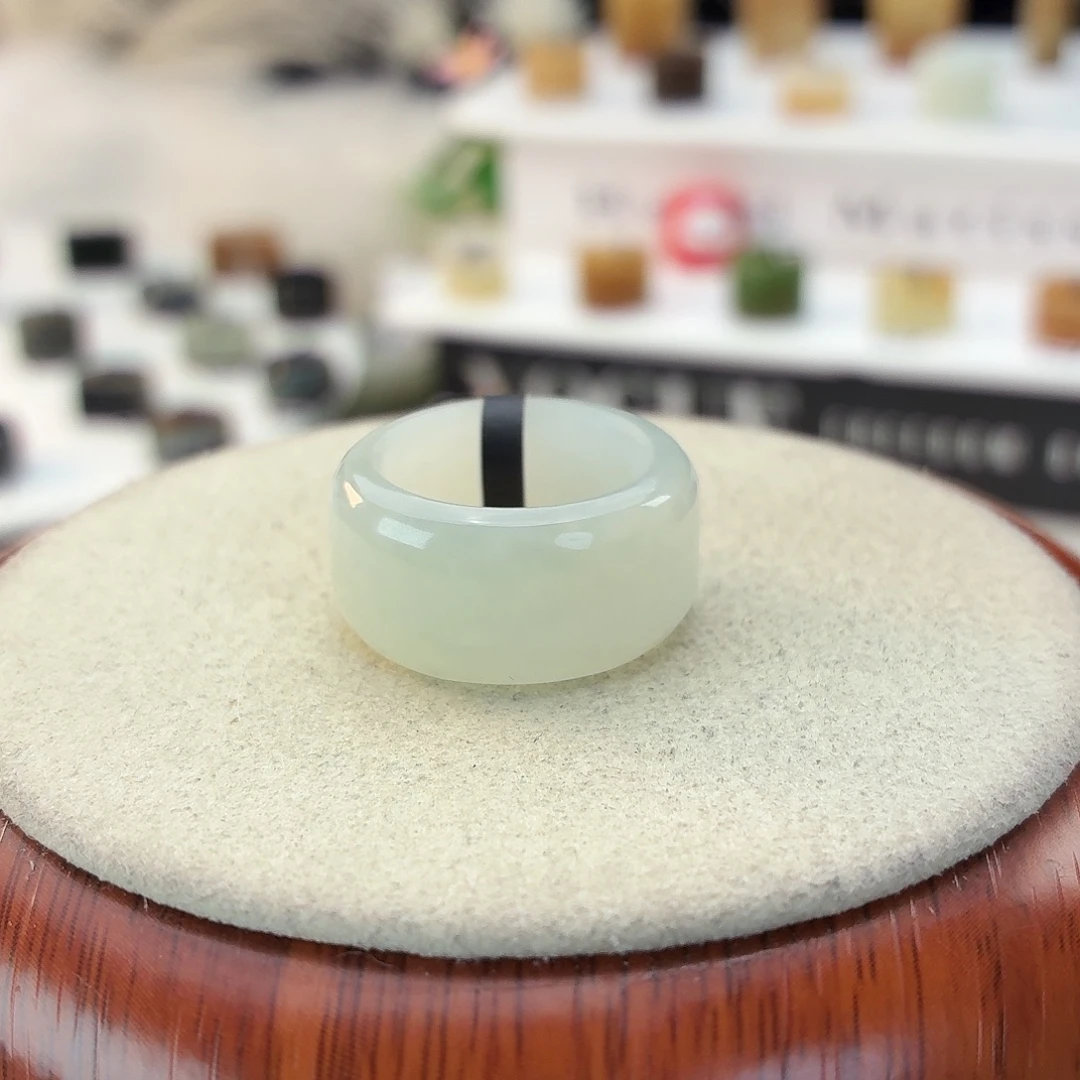 和田玉未镶嵌戒指i21俄圆切17.1mm