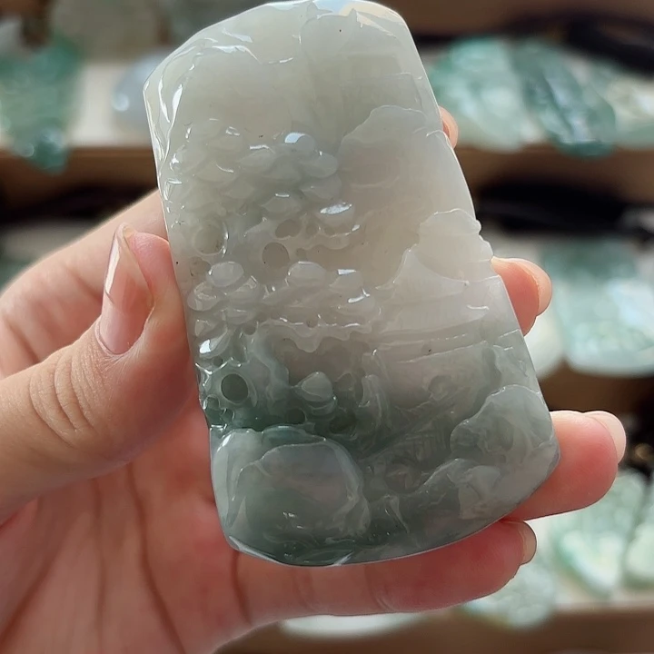 翡翠未镶嵌颈饰翡翠