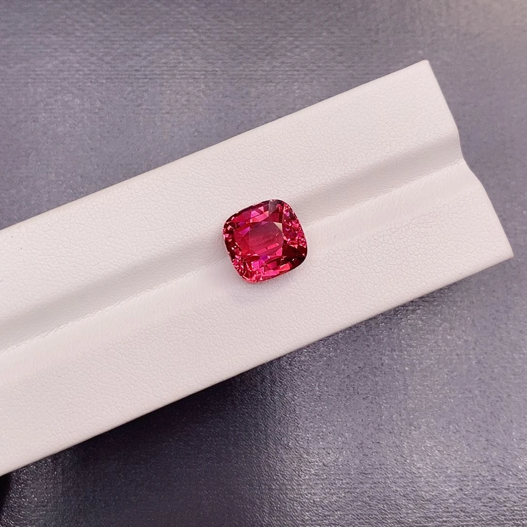 未镶嵌裸石碧玺6.46克拉