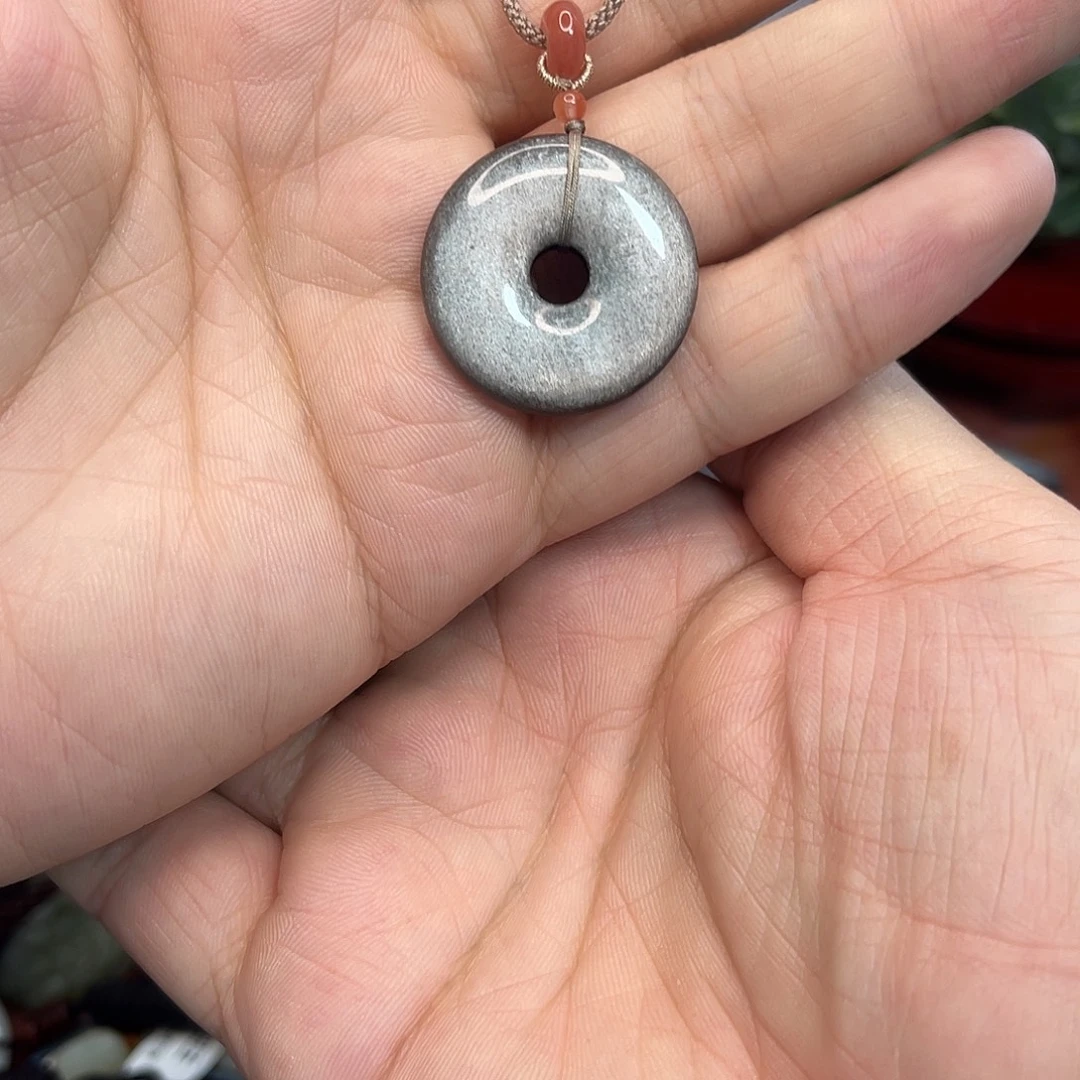 颈饰未镶嵌和田玉（糖玉）