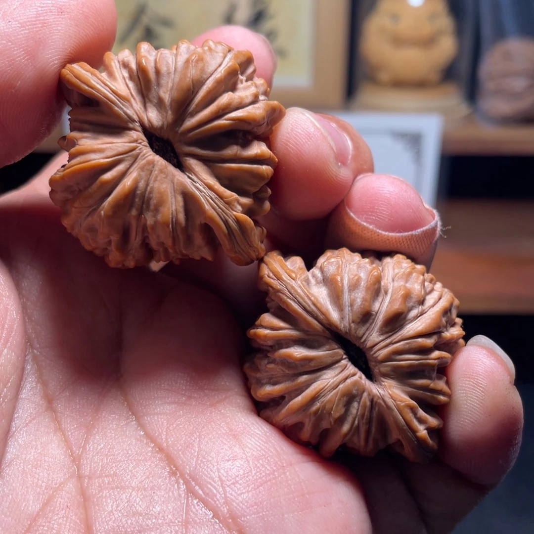 ****听把件文玩核桃汉高楼38尺