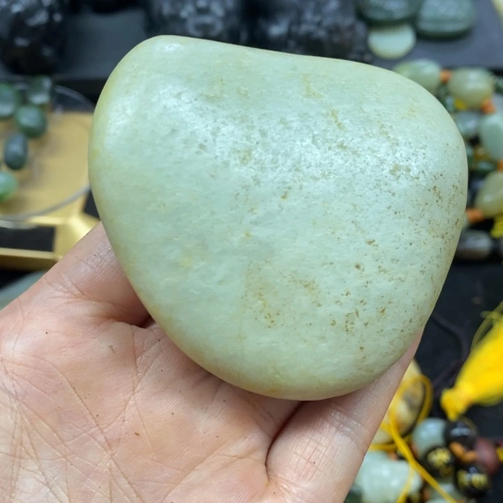 未镶嵌和田玉（糖玉）挂件