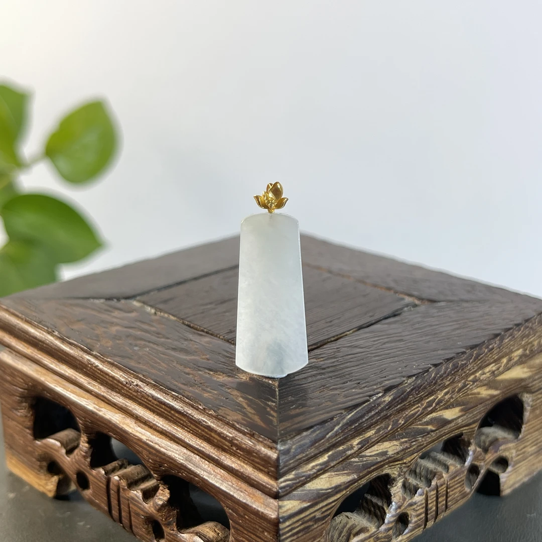 JXA28-21 天然缅甸A货翡翠 18K扣无事牌