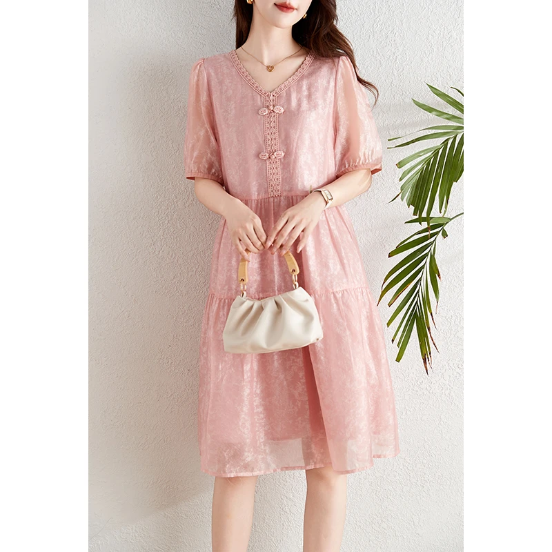 新中式蕾丝拼接盘扣V领连衣裙女夏2025新款胖mm宽松遮肚显瘦a字裙