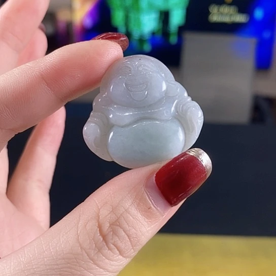 翡翠颈饰未镶嵌鸿***猫天然翡翠＋配绳一条