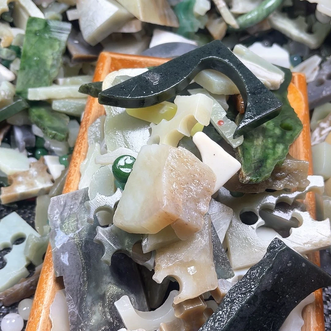 和田玉未镶嵌毛衣链c*爸