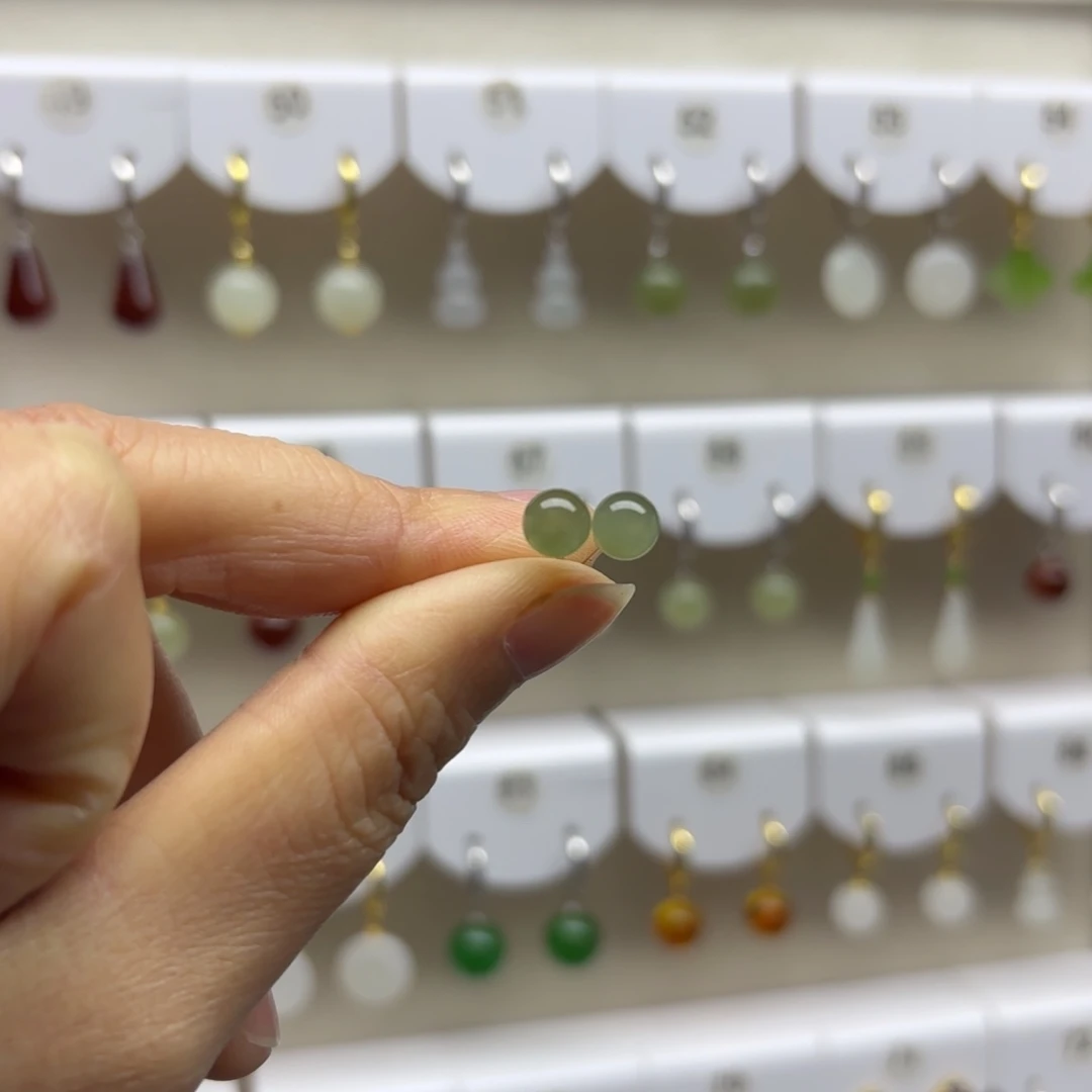 和田玉银S925镶嵌耳饰6mm