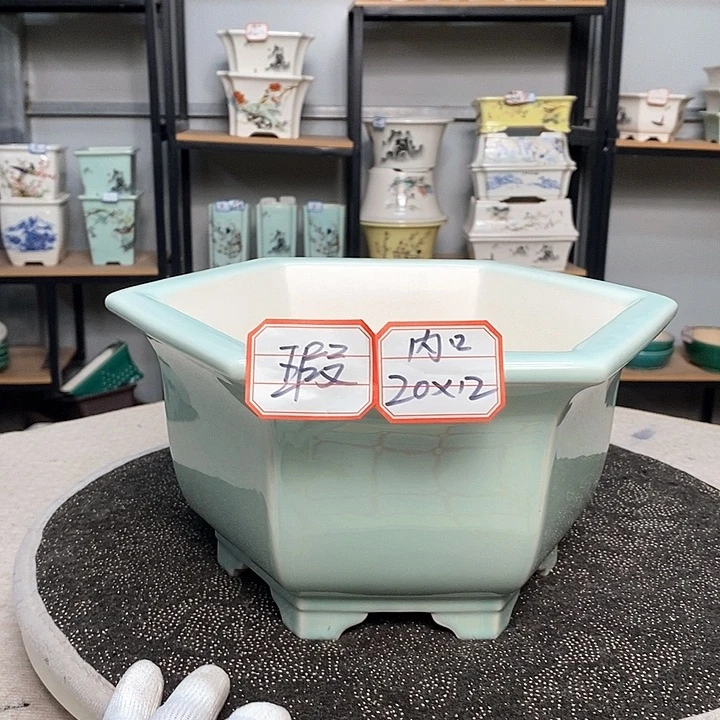 紫砂的花盆很漂亮9